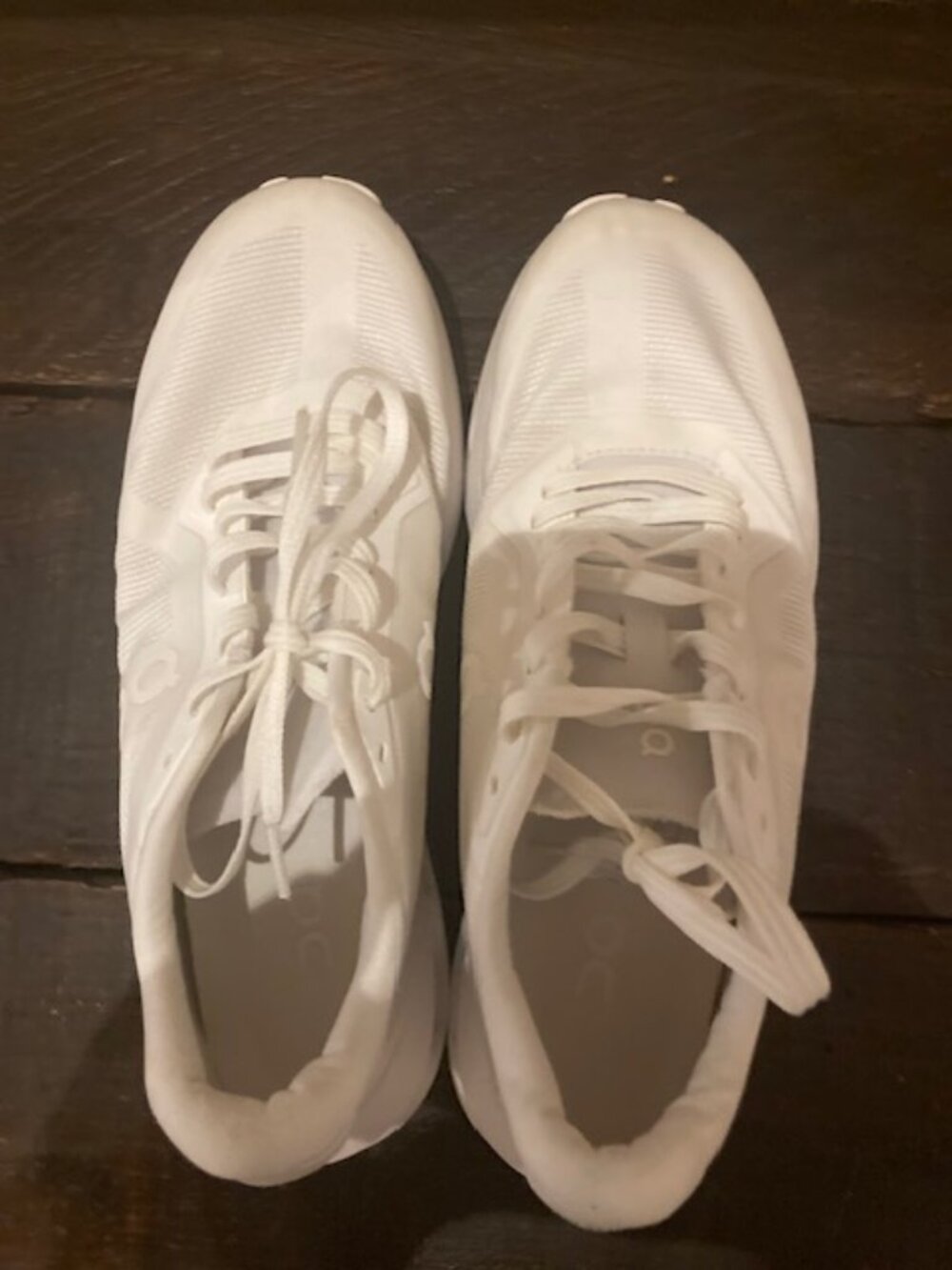 womens on sneakers - Picture 7 of 9